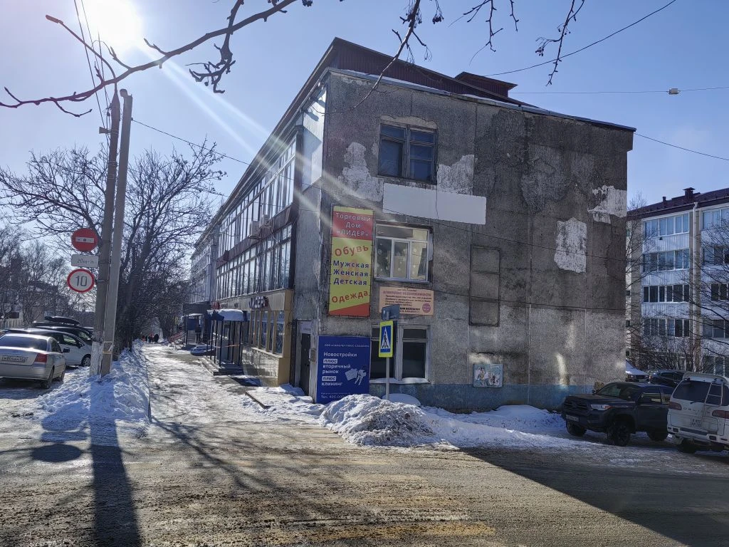 Нежилое помещение расположенное по адресу: г. Корсаков, ул. Советская, 23, пом. 23, этаж 3