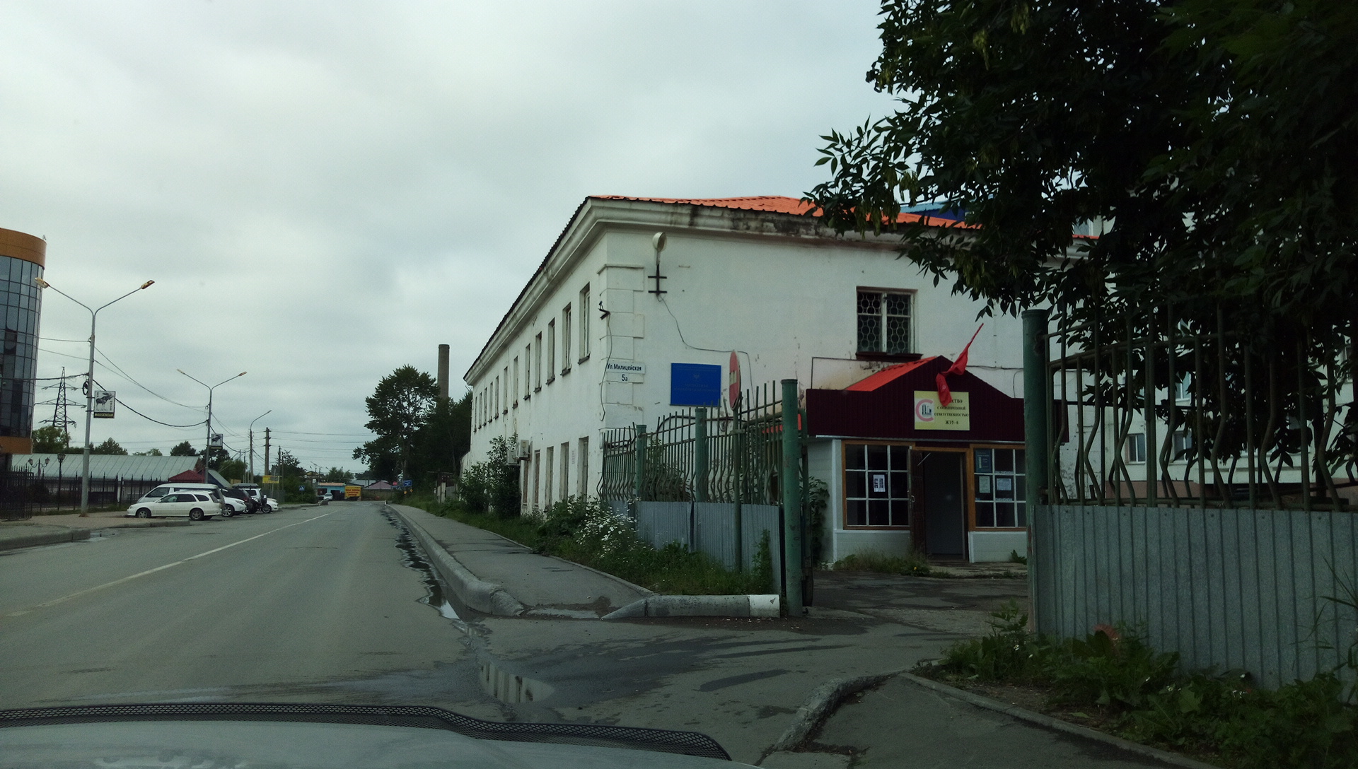 Помещение в нежилом здании (1 этаж, пом. 1 на поэтажном плане), г. Южно-Сахалинск, ул. Милицейская, 5а